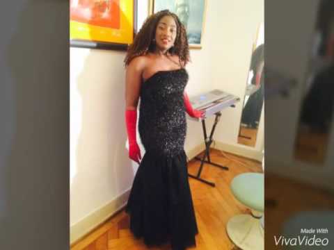 DIDI  Brown Neighbor Hélène