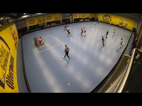 3.11.2019 FC Tuusula B-tytöt - Oilers - erä 1/3 Myllypuro