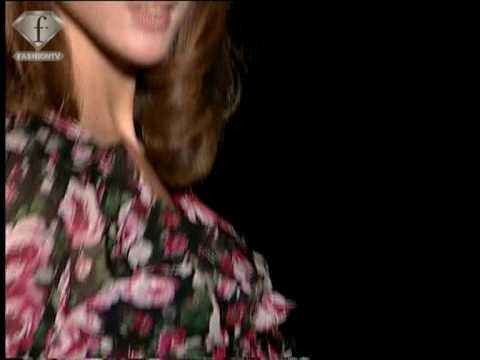 fashiontv | FTV.com - BLUMARINE - UNDRESS  LINGERIE FEM AH 2004/2005