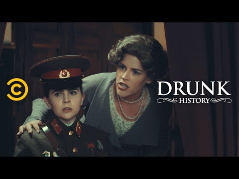 Eleanor Roosevelt’s Friendship with a Deadly Soviet Sniper (feat. Busy Philipps) - Drunk History