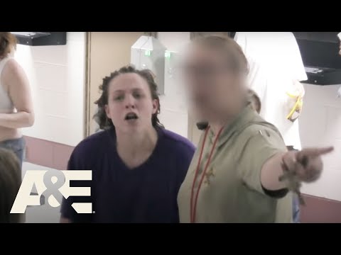 60 Days In: Fight Breaks Out & Officers Lose Control of Women's Pod | A&E