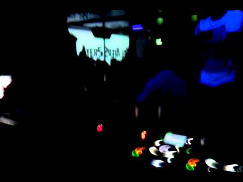 Delayers plays I Could Be The One (NickTim)