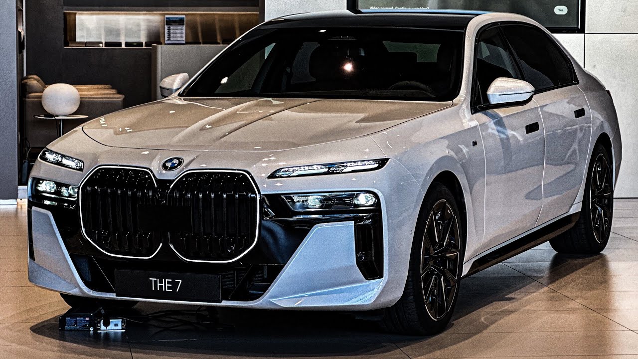 New 2025 BMW 7-Series Sport 740i  Luxury - Review Interior and Exterior