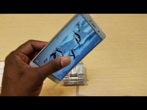 ZTE Axon 7 Max CES 2017 Hands on!