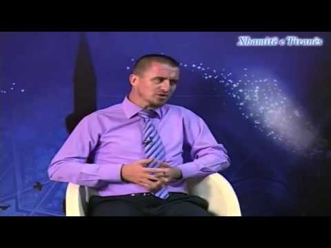 A na shohin të vdekurit kur vizitojmë varrezat  - Imam Ahmed Kalaja.