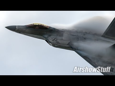 F-22 Raptor Aerobatics and Heritage Flight (Friday) - Spirit of St. Louis Airshow 2019