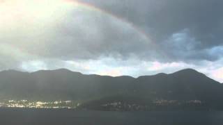 preview picture of video 'Regenbogen über dem Lago Maggiore'