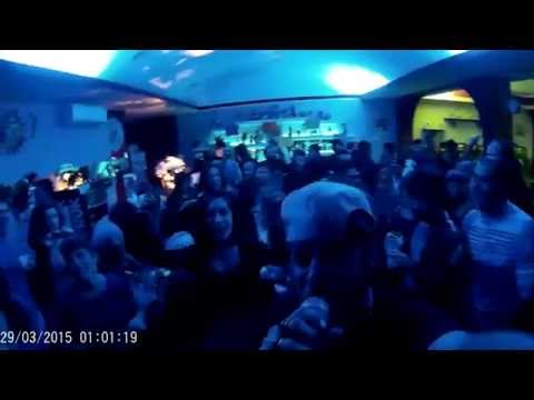 BUJUMANNU feat SISTA NAMELY & ISLA SOUND - SMOKE WEEDA live @ Guspini_Deja Vu Caffè