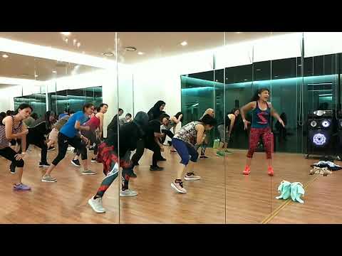 Zumba Class with Zin Sasa(3)