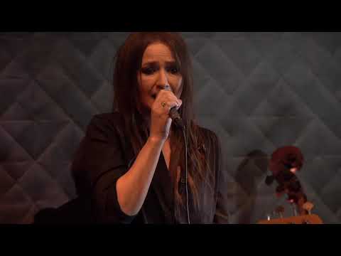 Nie pytaj o Polskę - Justyna Panfilewicz | koncert "Nas więcej łączy" - reż. Janusz Gast