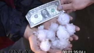 preview picture of video '4/21/2008 Paoli, OK Hail Storm Video At Night.'