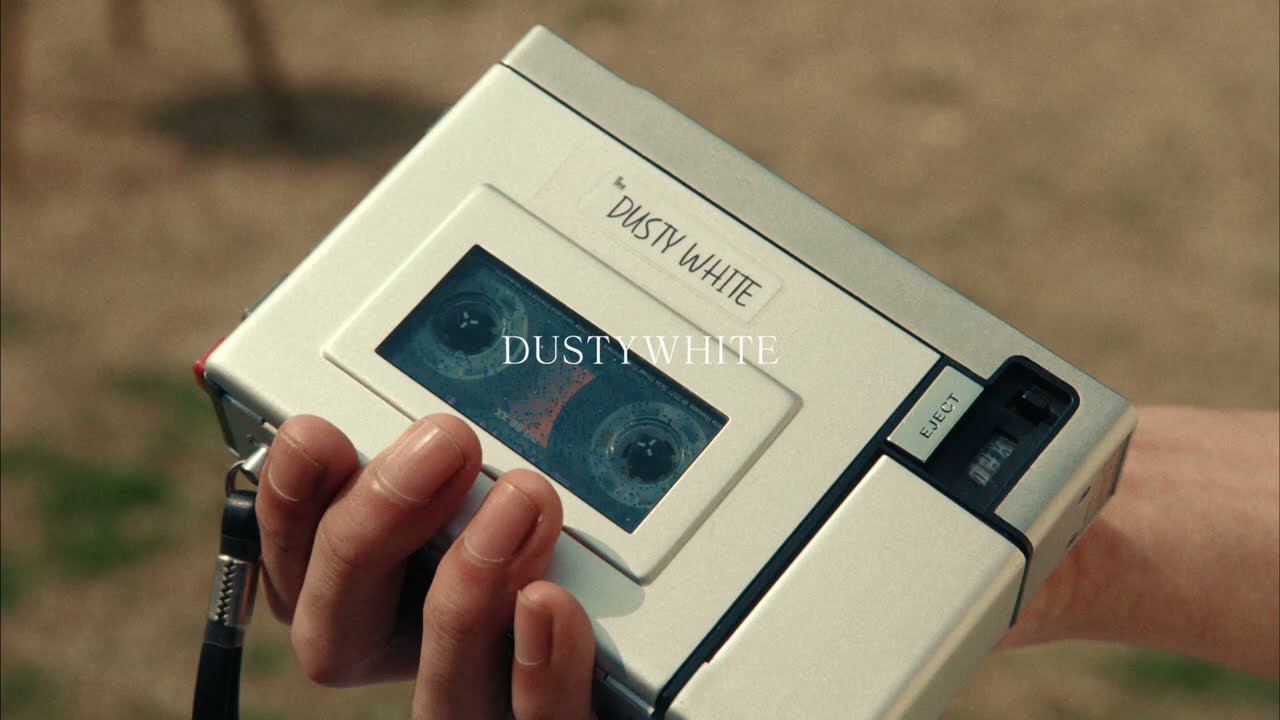 #DUSTYWHITE