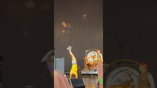 Download lagu Flea does ICONIC handstand to start the show Red Hot Chili Peppers Live 7-25-24 Noblesville, Indiana mp3 Download lagu Flea does ICONIC handstand to start the show Red Hot Chili Peppers Live 7-25-24 Noblesville, Indiana mp3