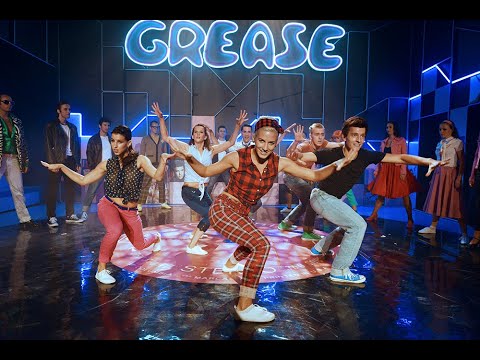 Muzikál Pomáda v divadelním zpracování