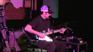 Scott H . Biram - "Don'tcha Lie To Me Baby" live