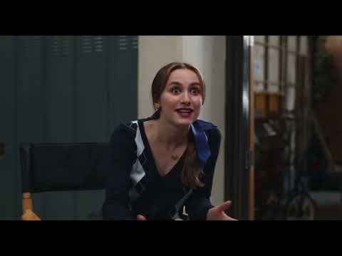 Euphoria 2x03 - Lexi “This is Life” scene