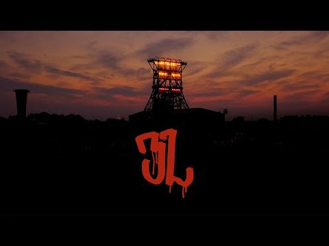 "32" Trailer - Shortfilm / English subtitles