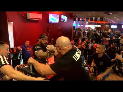 Monthly flea market going strong in Bowling Green | wtol.com