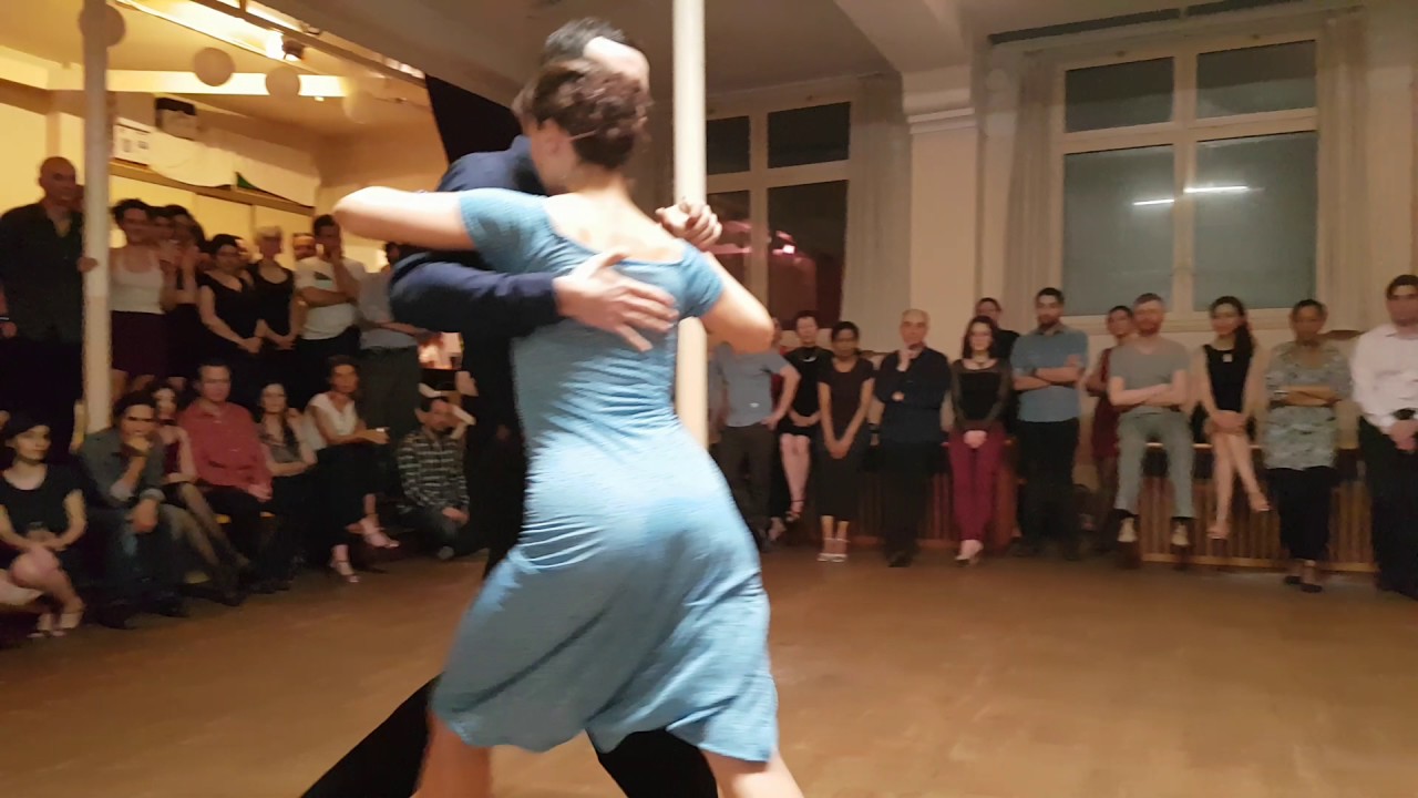 Veronica Toumanova & Benjamin Solano perform in Paris, 1/4