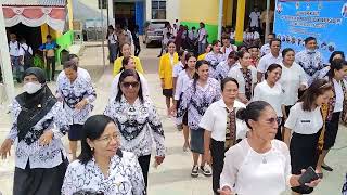 Download lagu Tarian Ja'i  Ra'a Bere Guru Dan Pegawai mp3