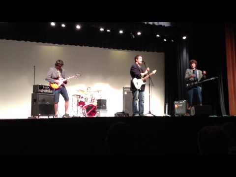 contraBand's Mash-up of Free Falling, Makes You Beautiful and Hey Jude