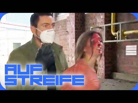 Sindera falls victim to a scam! | On Patrol | SAT.1