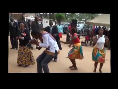 Mai Mnangagwa dances with Tino Mudarikwa