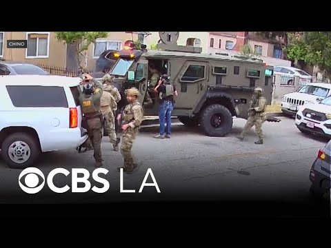 ICE officers allowed to enter homes without judicial warrants in some cases, internal memo says