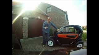 preview picture of video 'Don't let a Renault Twizy burn down your house!'