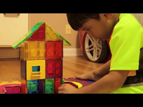 Magna Tiles Vs Playmags - 8 Key Differences Between These Sets