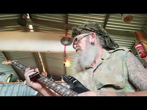 Fred style 2 string slide bass