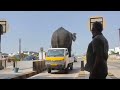 Tata Intra Small Pickup Truck Carries Huge 5 000 Kg Elephant People Shocked Tata Intra Elephant