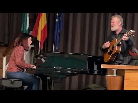 Glen Hansard, Javier Más & Iro “Falling Slowly” Universidad Granada 27.1.23