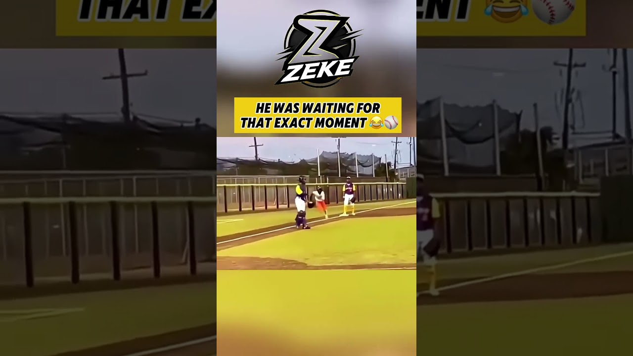 The catcher is going to regret this one???? #baseball #fail