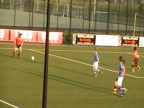 VV De Meern D1 - Kampong D1 26 april 2011 doelpunt Stephan (2) gefilmd door cameraman Wessel B