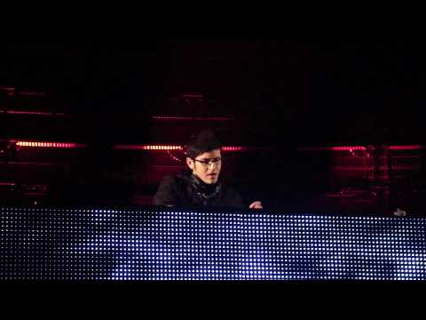 DJ Eco - And We Flew Away @ ASOT 450 NYC Part 1