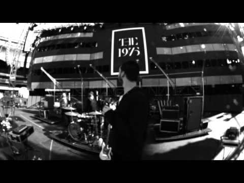 Video thumbnail for Head.Cars.Bending