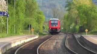 preview picture of video 'Neigetriebzug VT 611 in Wehr-Brennet (bei Öflingen)'