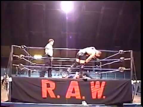 Custom Made Man vs Duke MacIsaac - 2001