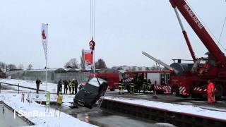 preview picture of video 'Poolse auto te water in Honselersdijk'