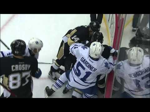 Gotta See It: Komoraov crushes Letang against boards