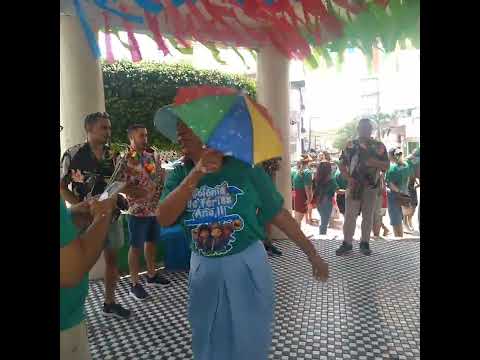 Banda Pajeú de Amaraji-PE tocando o frevo Vassourinha.Local Pavilhão(Marco Zero da Cidade.