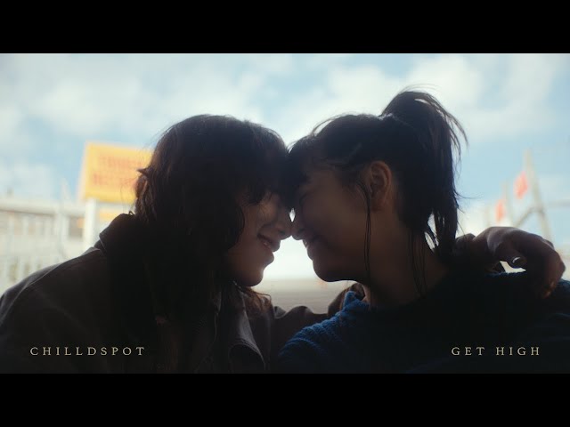 chilldspot、美しさと歪さの表裏を描いた新曲「get high」配信開始。ミュージックビデオも公開! 2 YouTubeサムネイル