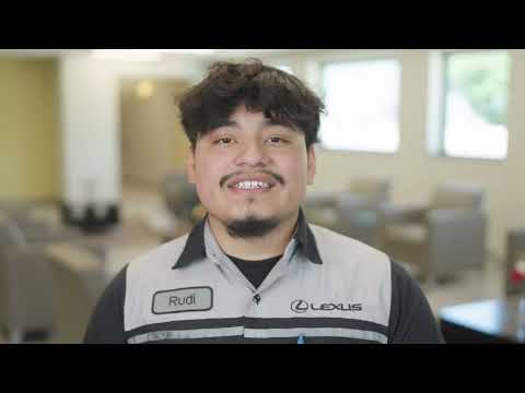 Service Technician Rudi Alfaro