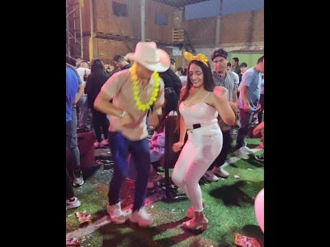 SILVERIO URBINA QUIERO /MIX Silverio Urbina 🤠