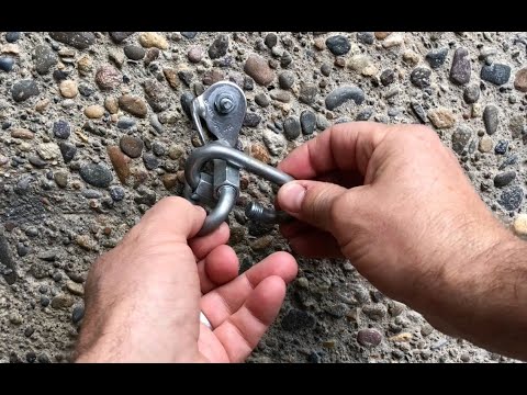 Using a quick link as a wrench