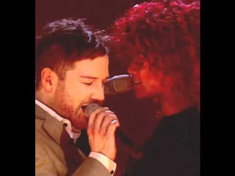Matt Cardle and Rihanna singing on x factor