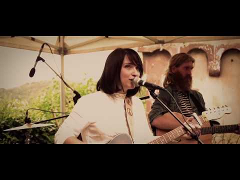 download lagu mp3 mp4 Amelie Skipping Stones, download lagu Amelie Skipping Stones gratis, unduh video klip Amelie Skipping Stones