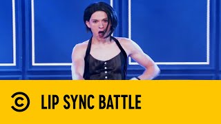 Download lagu Tom Holland's 'Umbrella' | Lip Sync Battle mp3