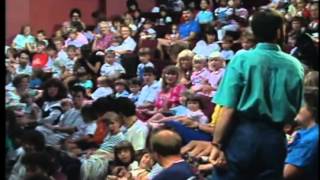 Raffi   If You&#39;re Happy And You Know It   YouTube